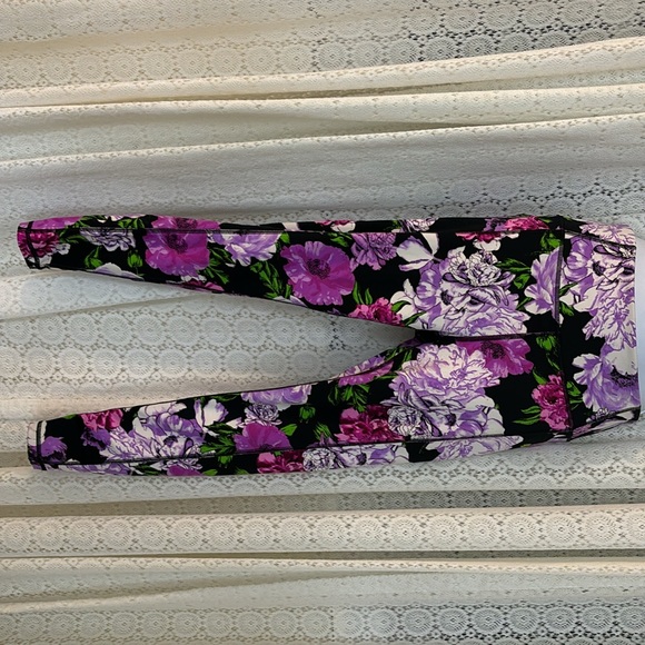 Victoria secret legging and bra set small pant medium bra top - Picture 4 of 10